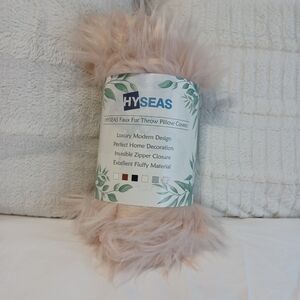 HYSEAS Faux Fur Luxury Throw Pillow 18" Square Pink Bedding Cover Room Decor NWT